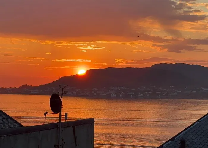 With A Beautiful View In The Center Of Apartamento *